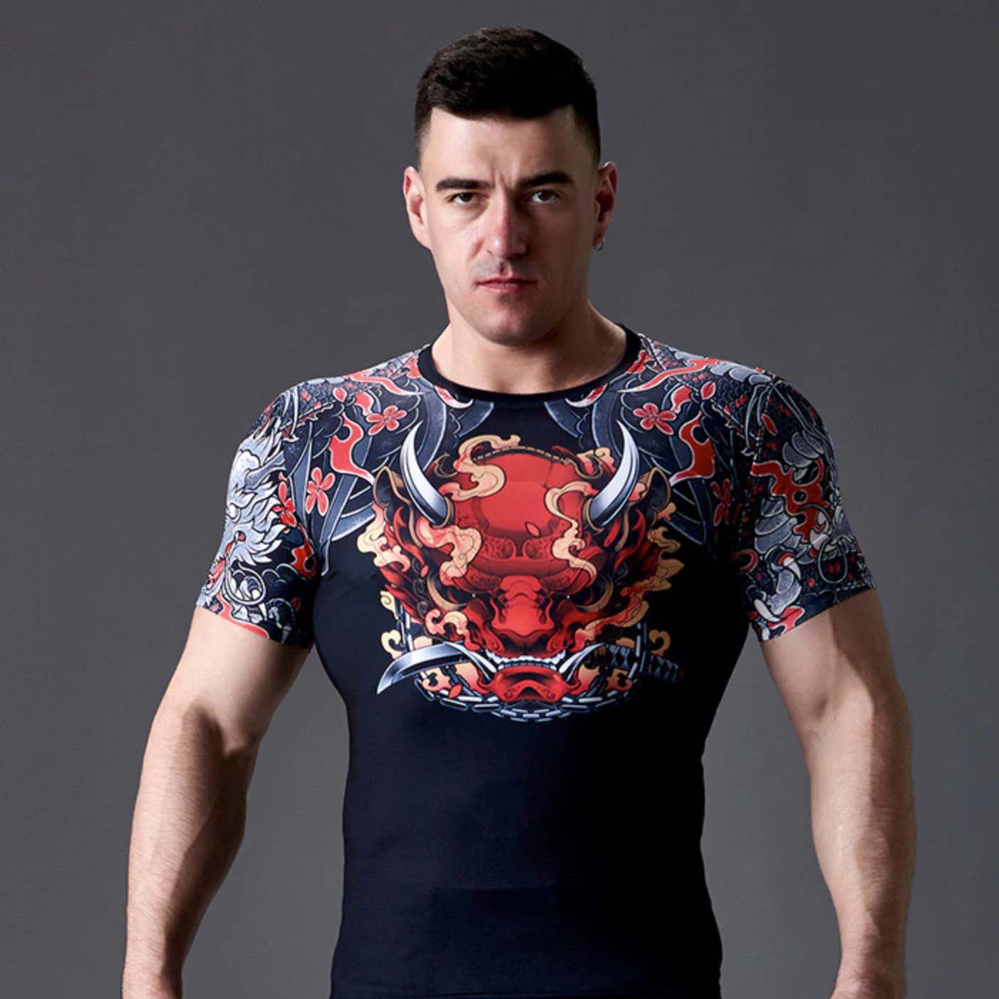 T-Shirt ajusté à manches courtes motif démon chinois pour MMA ou fitness